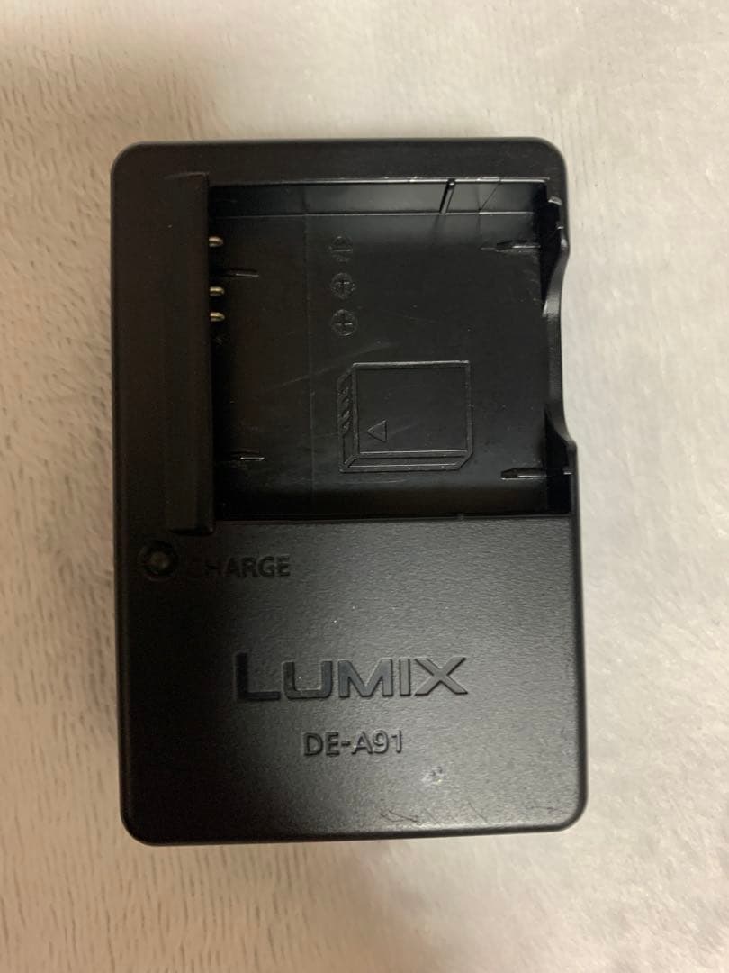 LUMIX DMC－S1ピンク デジタルカメラ 本体　パナソニック