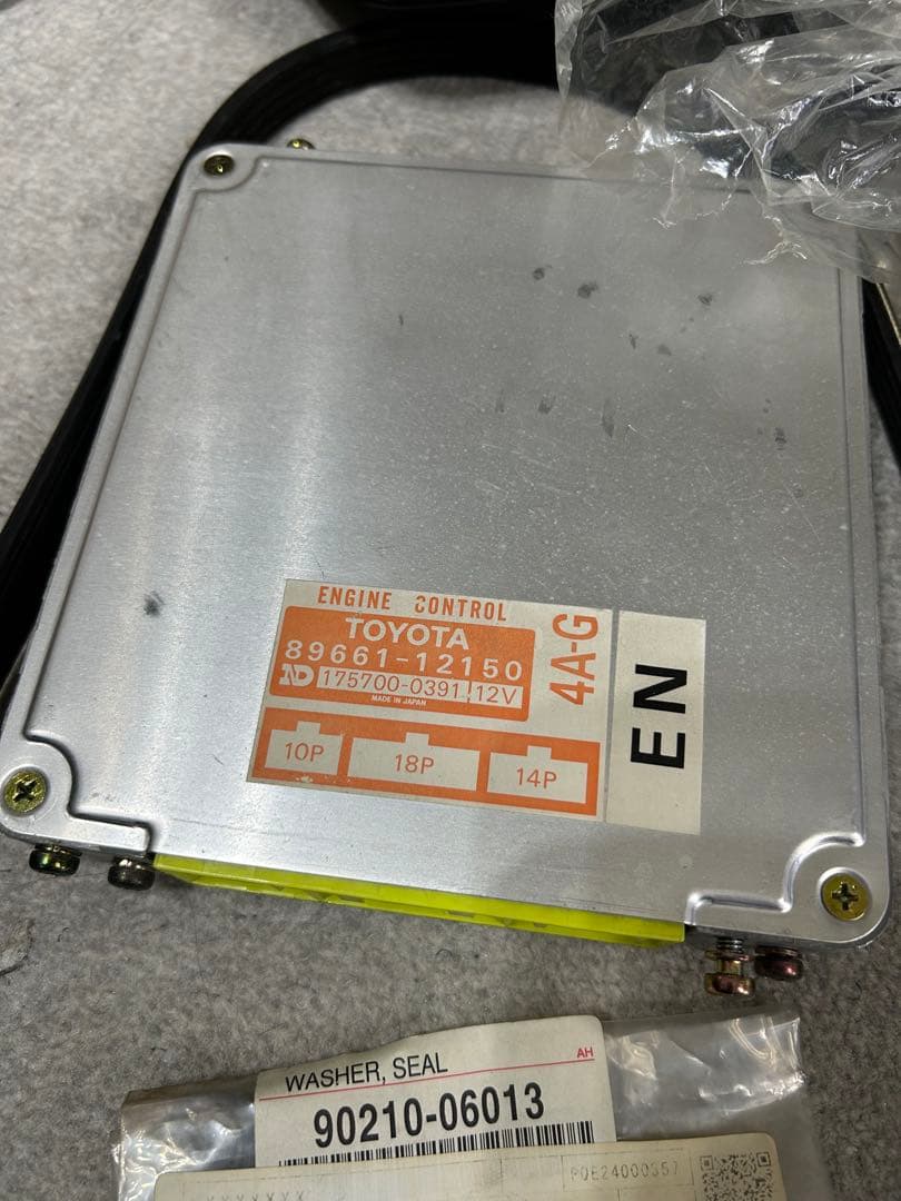 AA63 車両部品セット テールランプ・フィルター・ブレーキパッド他