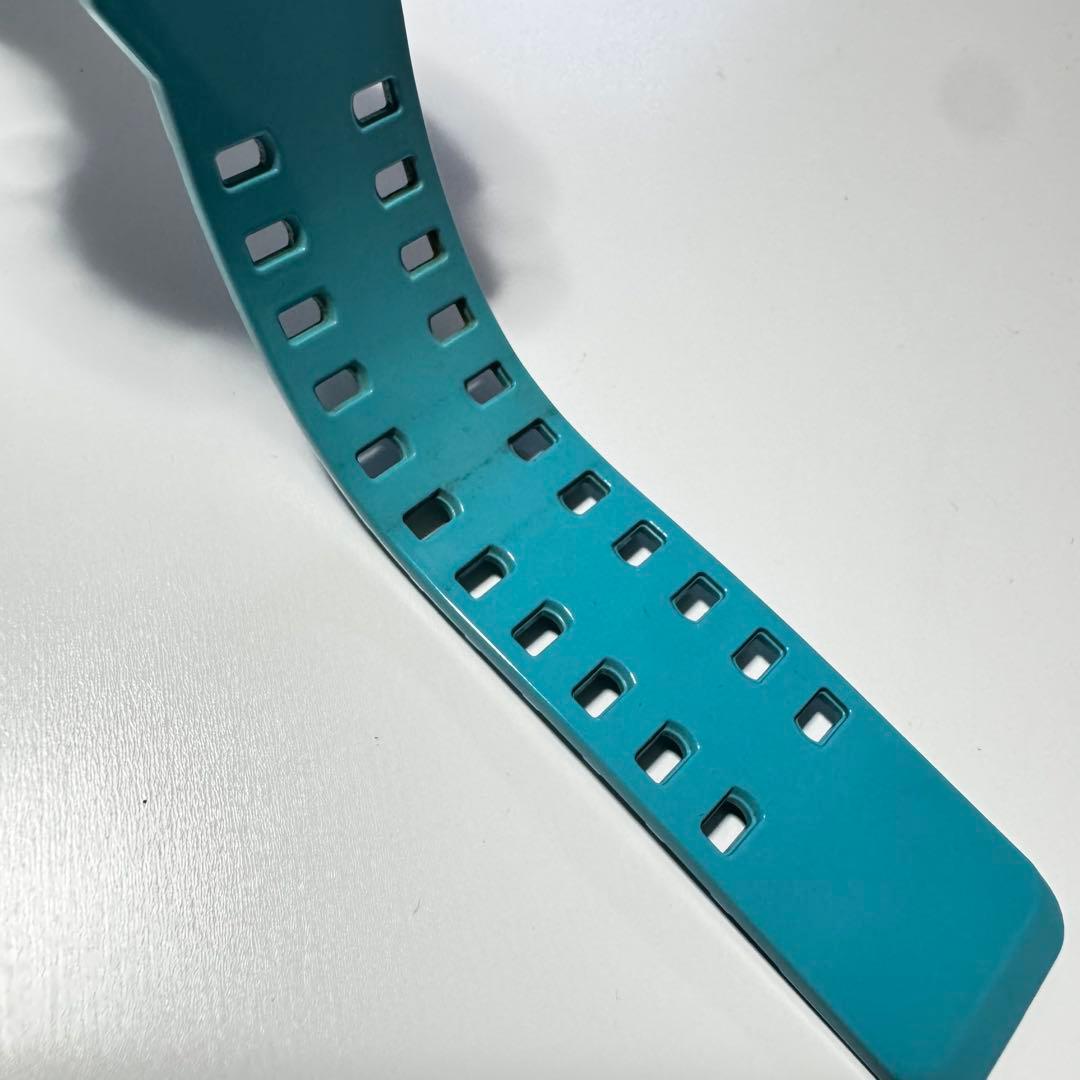 CASIO G-SHOCK 腕時計 GA-110B ハイパーカラー　水色