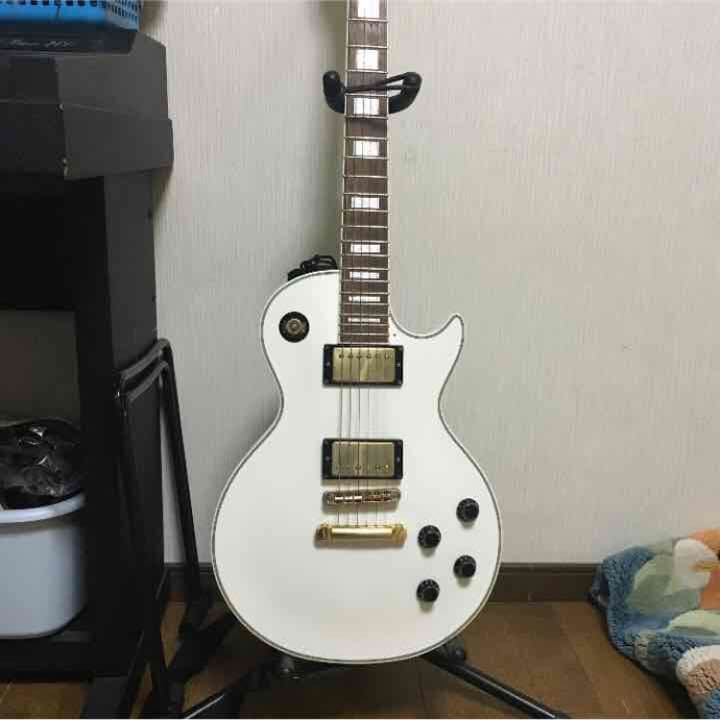 バーニーのレスポール、マーシャルのアンプ、おまけのエフェクター