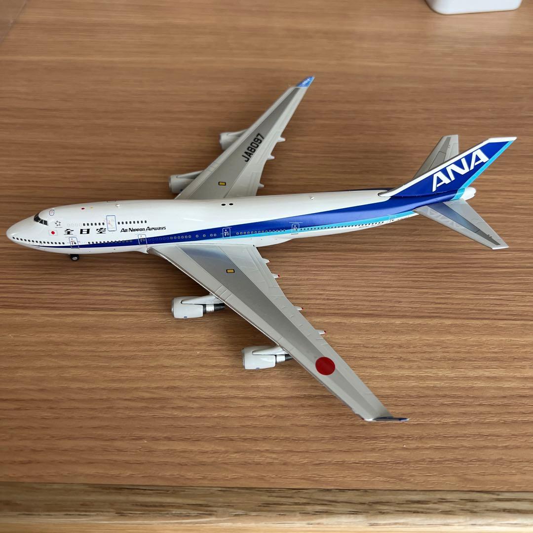 航空機・ヘリコプター ANA B747-400 1/400