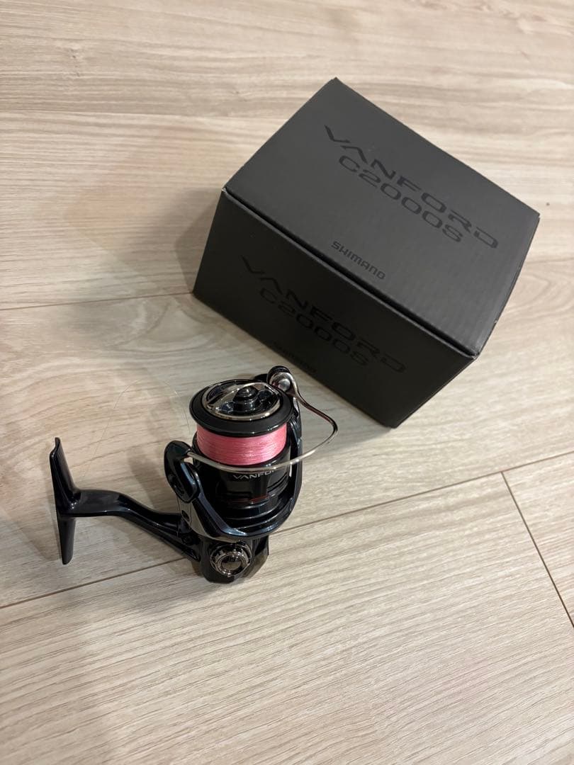 Shimano シマノ24ヴァンフォード C2000S スピニングリール