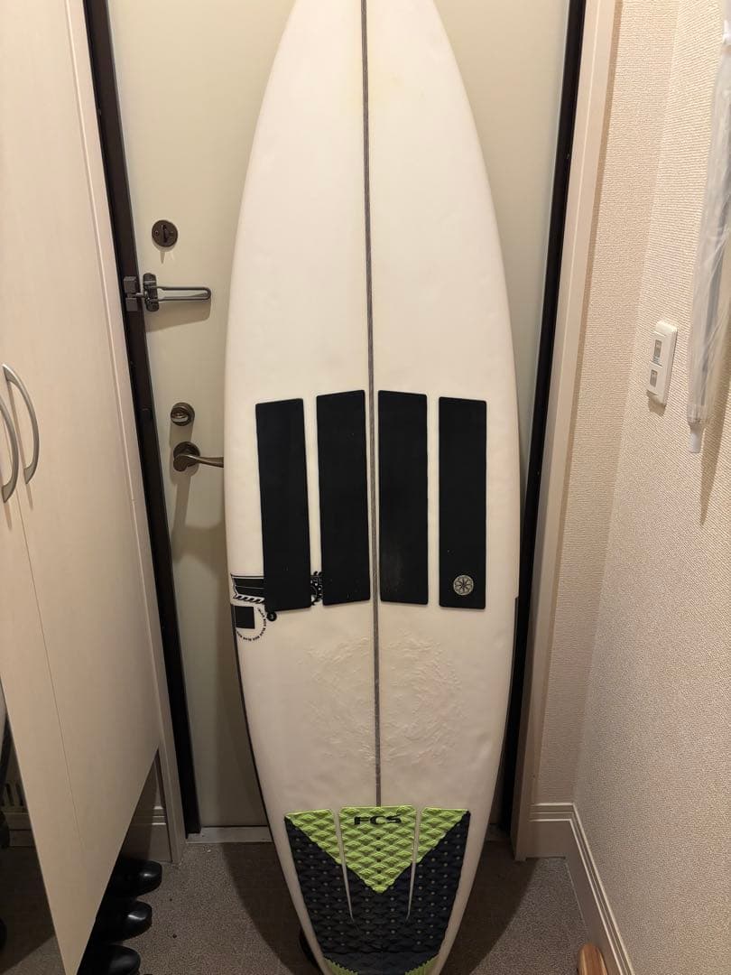 JS ショートボード 6'1 ブラックボックス