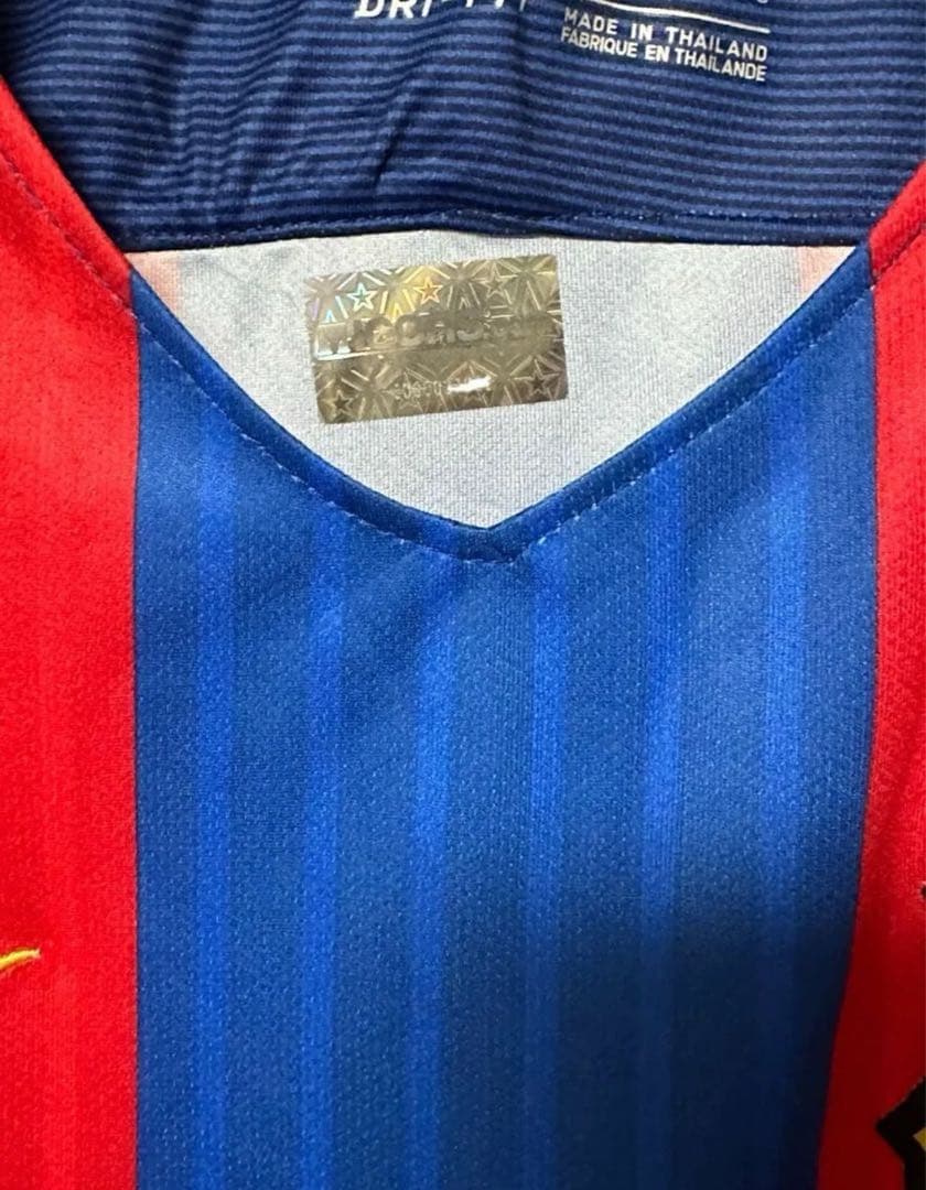 【メッシ直筆サイン入り3枚】 アルゼンチン代表•バルセロナユニフォームおまけ付き