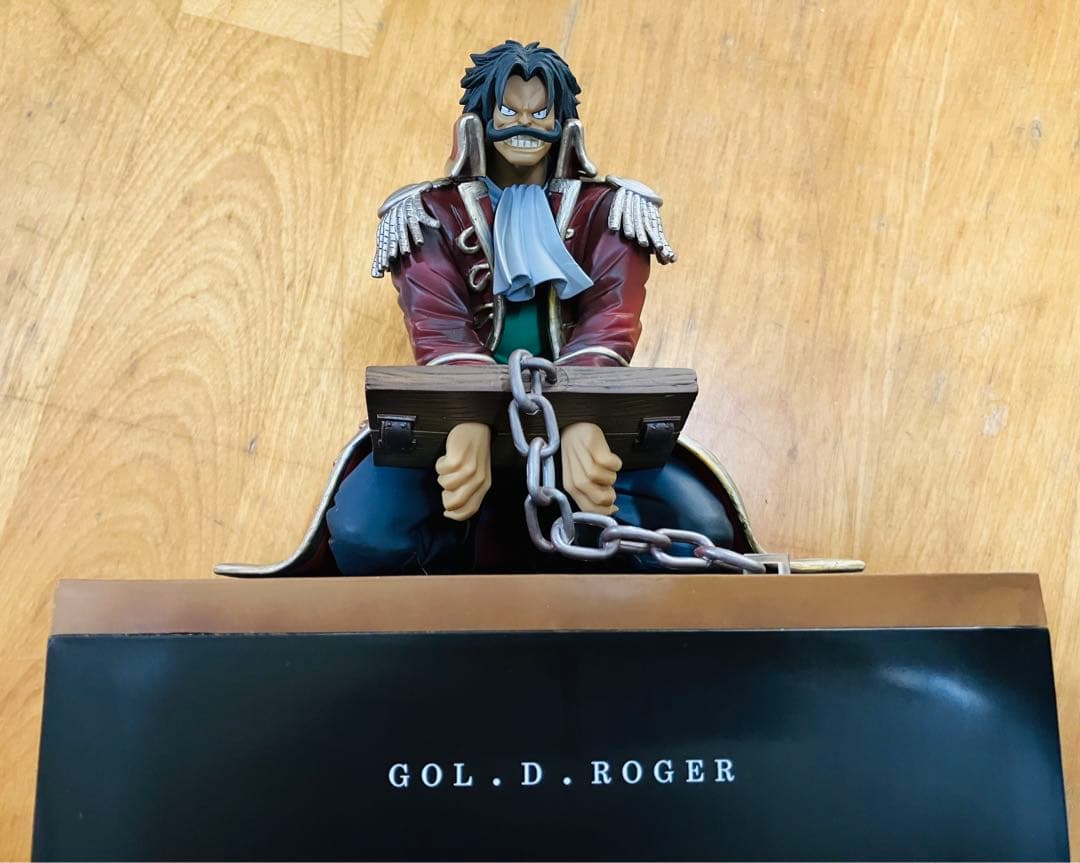 一番くじワンピース ゴールド・D・ロジャーフィギュ