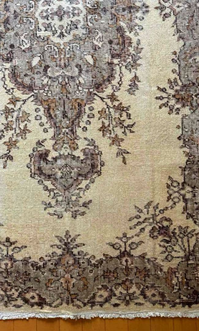 トルコヴィンテージラグ　122×209　メダリオン　ベージュブラウン×グレー