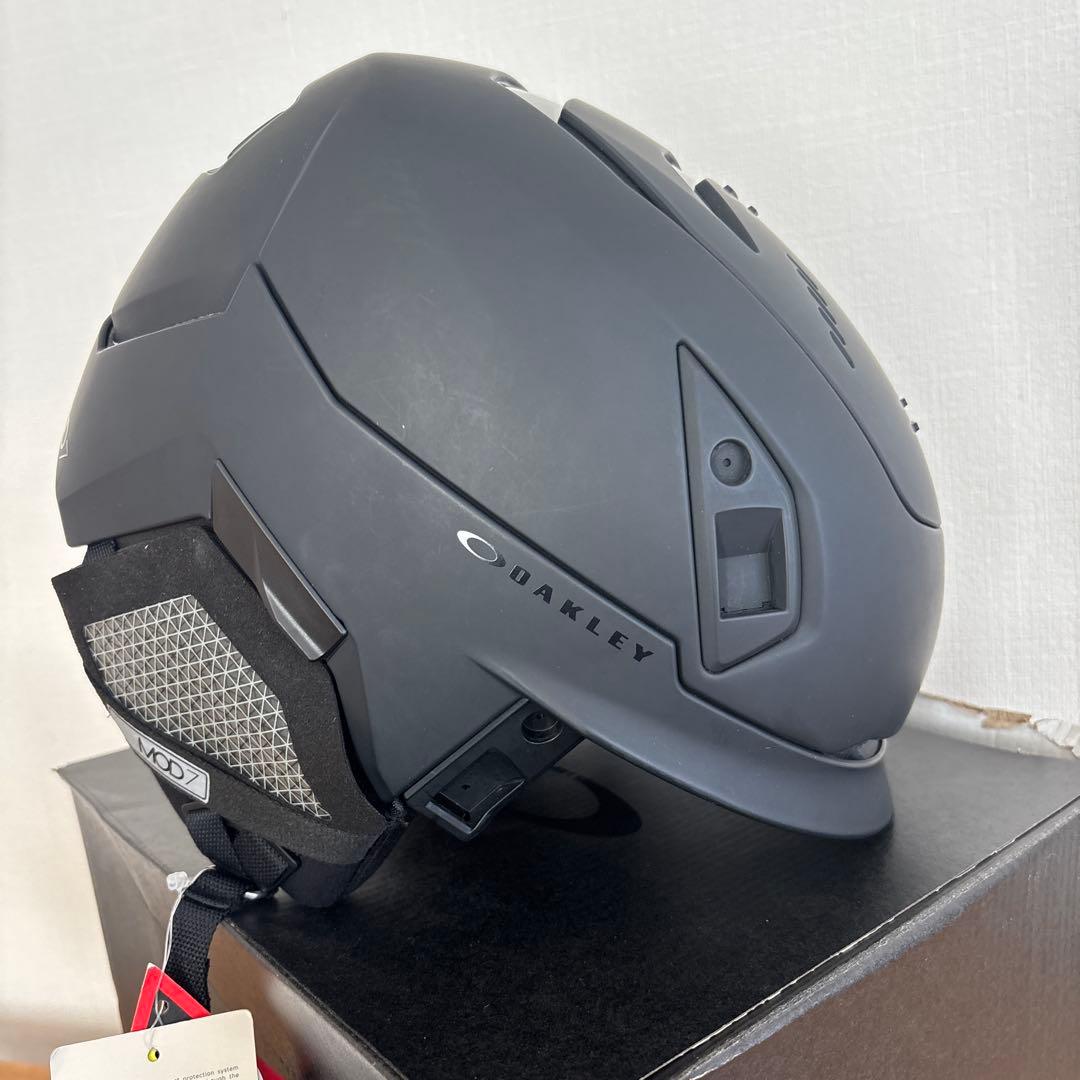 OAKLEY　MOD7　オークリー　スノーボード ヘルメット　スキー