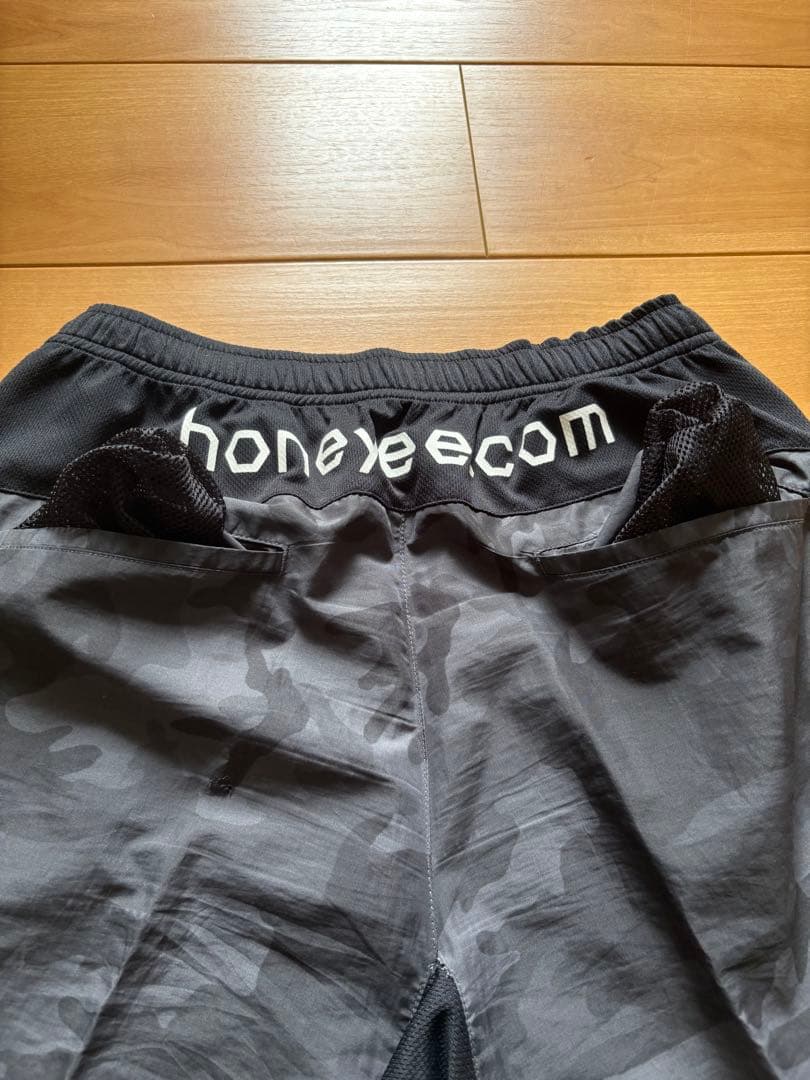 ナイキ NIKE x fcrb x honeybeeトリプルネーム 黒 迷彩柄