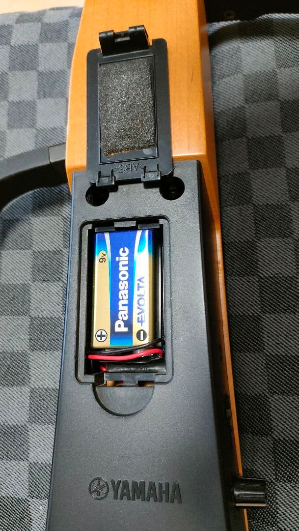 ヤマハ　サイレントギター　クラシックギター SLG-100N