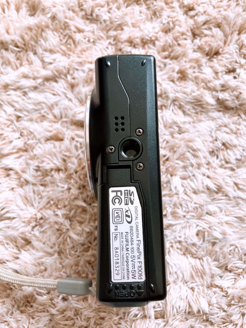 FUJIFILM FINEPIX 12メガピクセル コンパクトデジタルカメラ