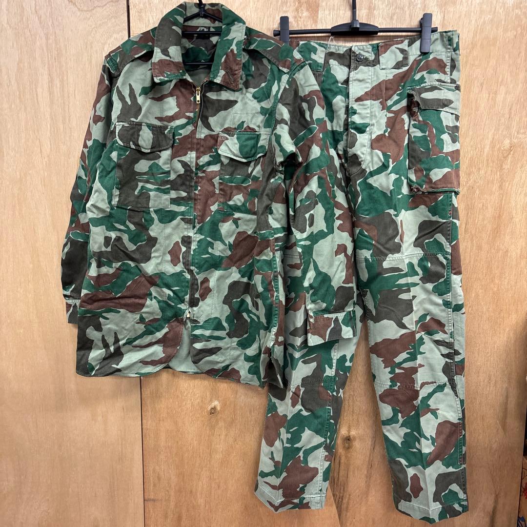 迷彩服 ジャケットとパンツセット　　0129o169