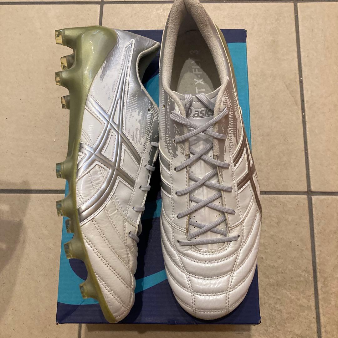 新品未使用　ds ライト x-fly 3 ロシアワール杯モデル　アシックス