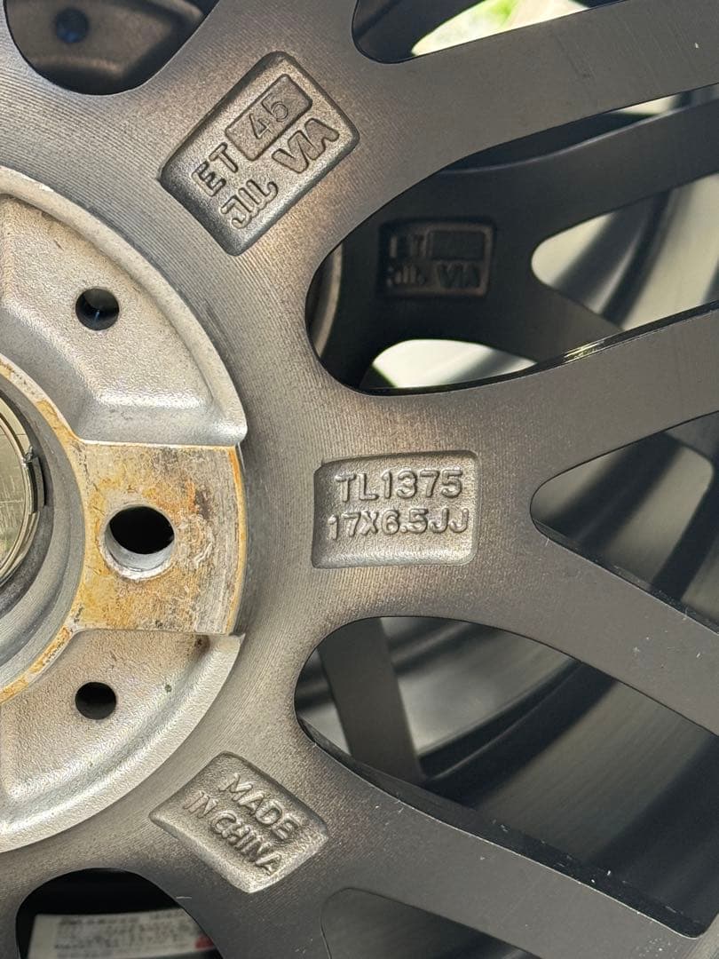 17インチ メッシュホイールセット ※BBSではありません。