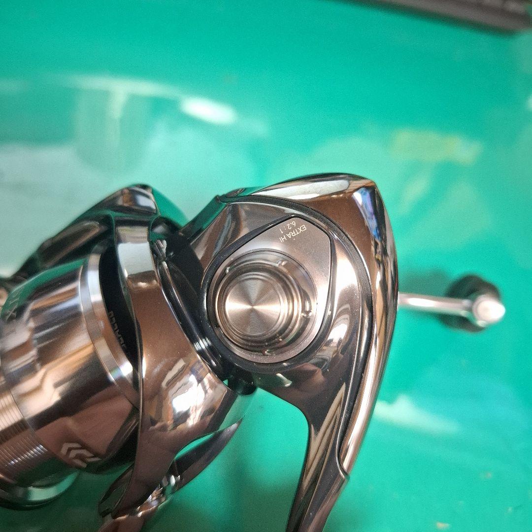 最高峰　ダイワ　　２２　イグジスト　LT2500S-XH　EXIST　展示品