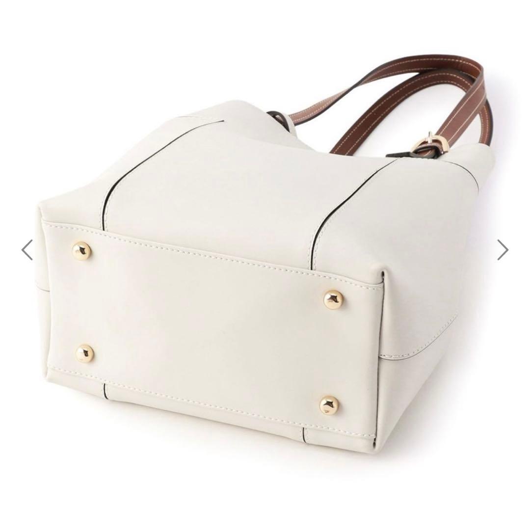 美品ショルダーバッグ⭐︎バーニーズニューヨーク