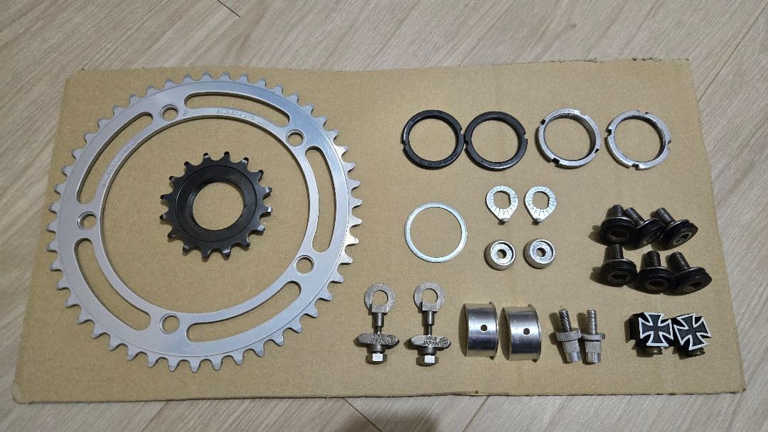 ピスト パーツ まとめ売り チェーンリング コグ チェーン引き おまけ付き
