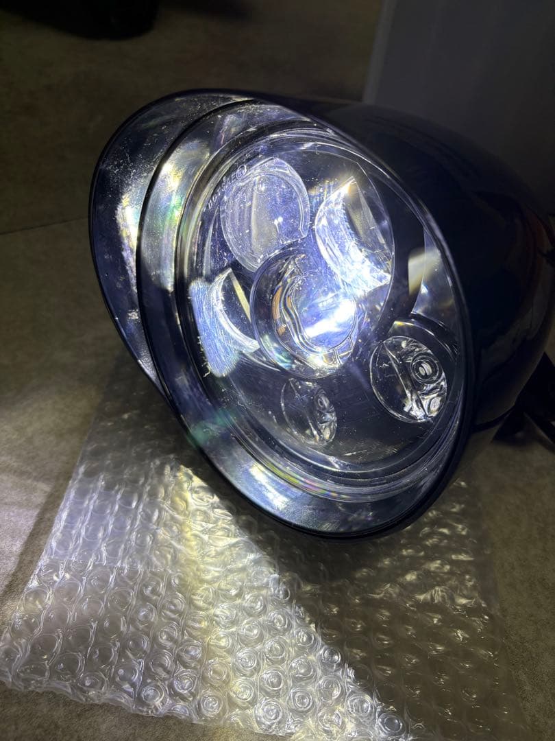 5.75インチ　LED バレットヘッドライト　ハーレー　砲弾型ヘッドライト