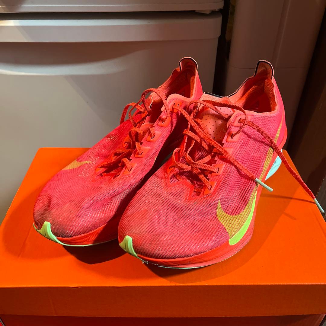 Nike ヴェイパーフライ4 25センチ