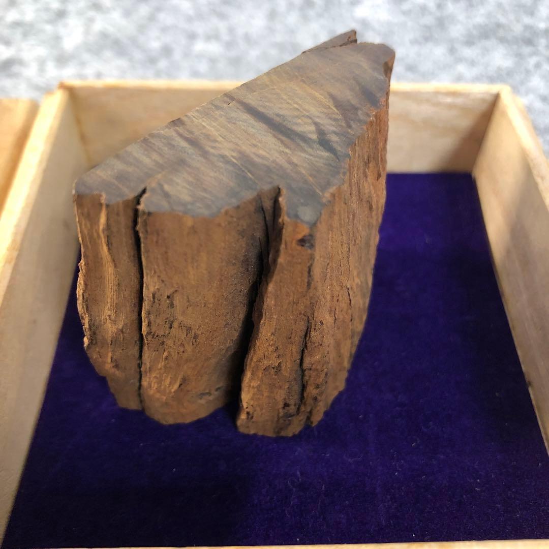 2412−25 高級香木 伽羅 39g 認定印木箱