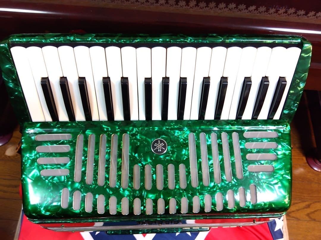 【整備済懐しい音色】Yamaha アルト アコーディオン A-32 32鍵