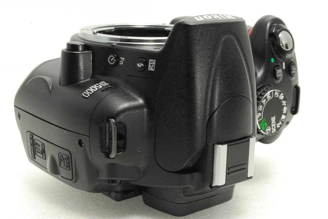 pooh ta-re 様フォロー割_Nikon D5000❤️デジタル 一眼レフ