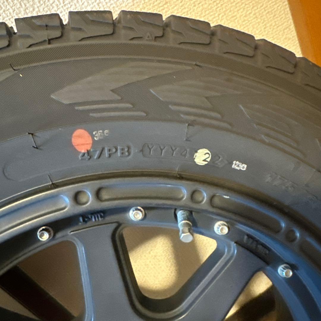 ジムニー　スタッドレスMLJ エクストリームJ フラットブラック　アルミ