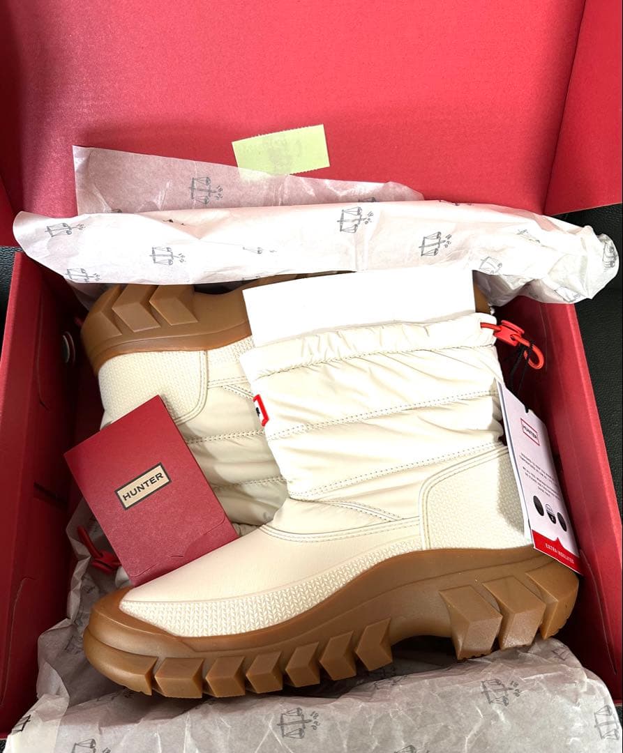 超人気 HUNTER スノーブーツ ショート (24cm) 白、新品防水防寒