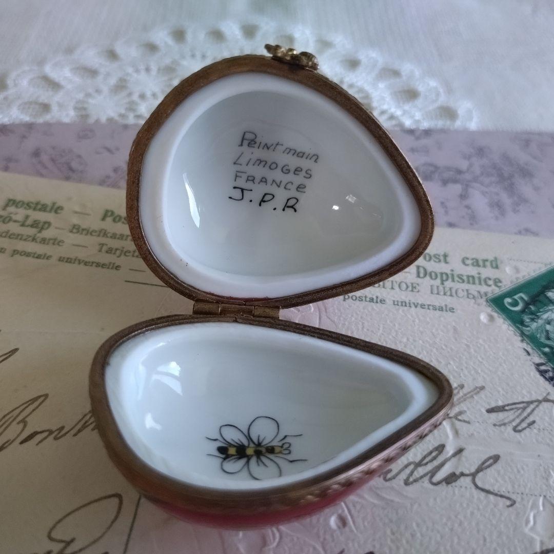 リモージュボックス　イチゴ　蜂　フランス製　ピルケース　小物入れ　ヴィンテージ