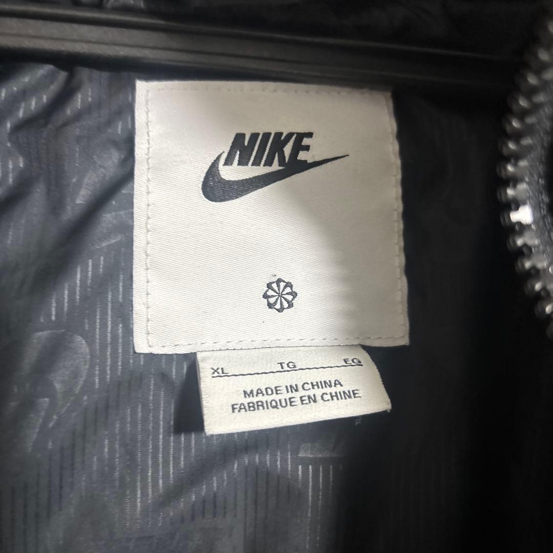 NIKE ダウンジャケット リバーシブル
