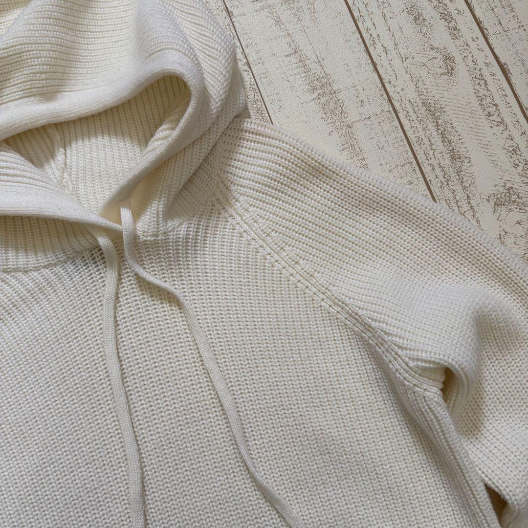 イタリア製【BAFY】ニットパーカー　ミドルゲージ