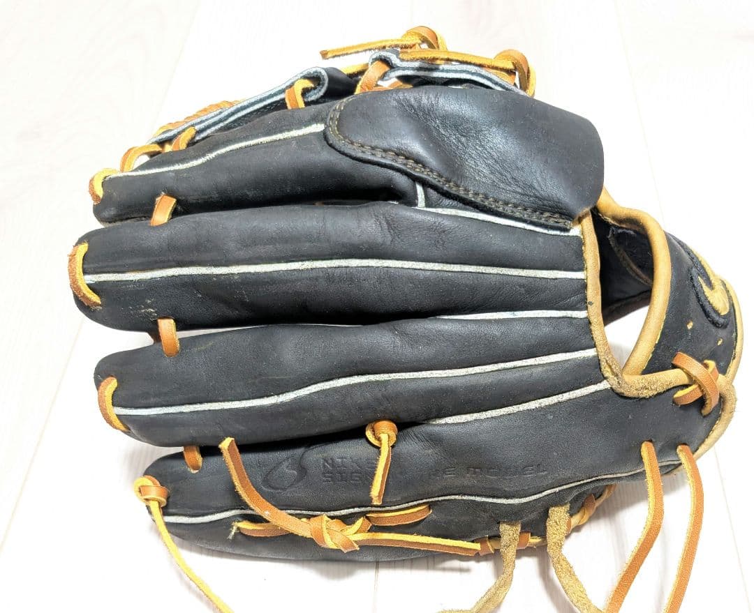 Nike 軟式グローブ シグネチャーモデル