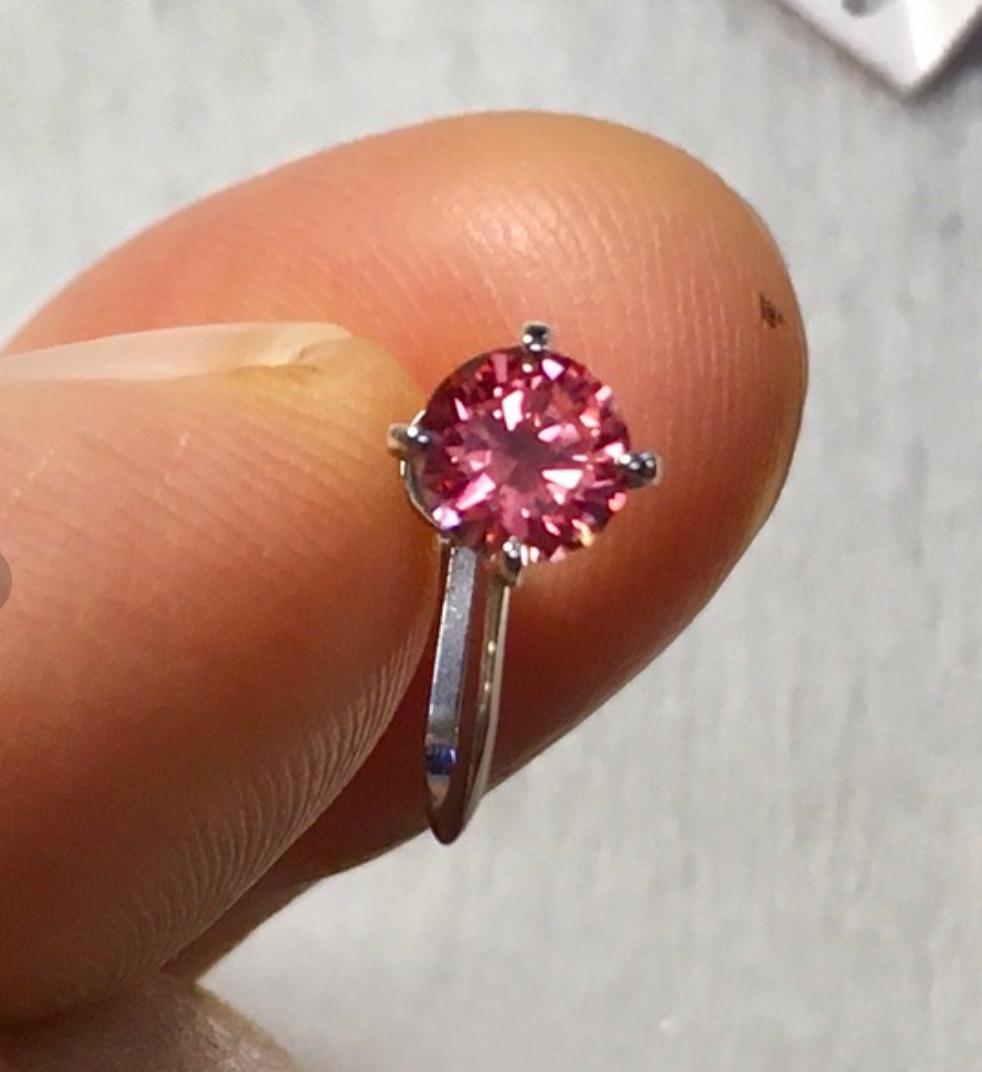 クレサンベール　パパラチアサファイア 0.54ct　イヤリング　片耳