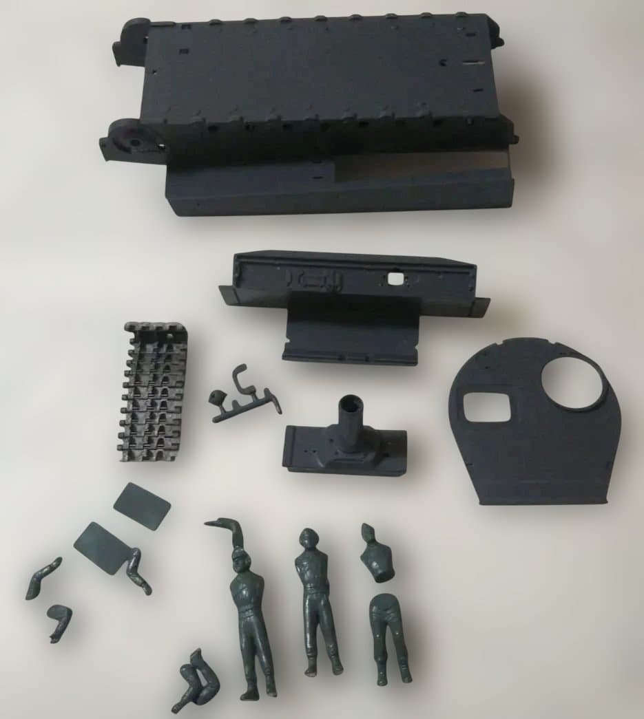 ヨ*ン様 タミヤビックスケールドイツ陸軍重戦車 タイガーI型 1/25一部ランナ