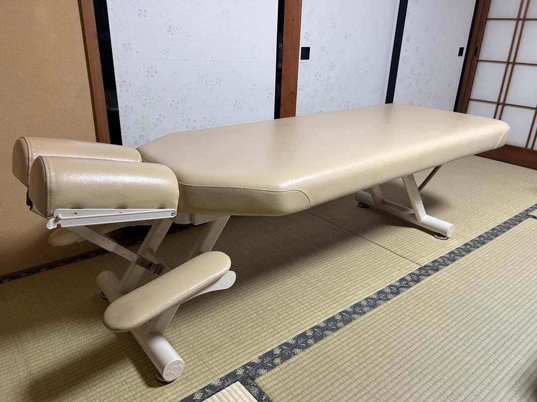 【取りに来てくれる方限定】 高田ベッド　マッサージ　整体