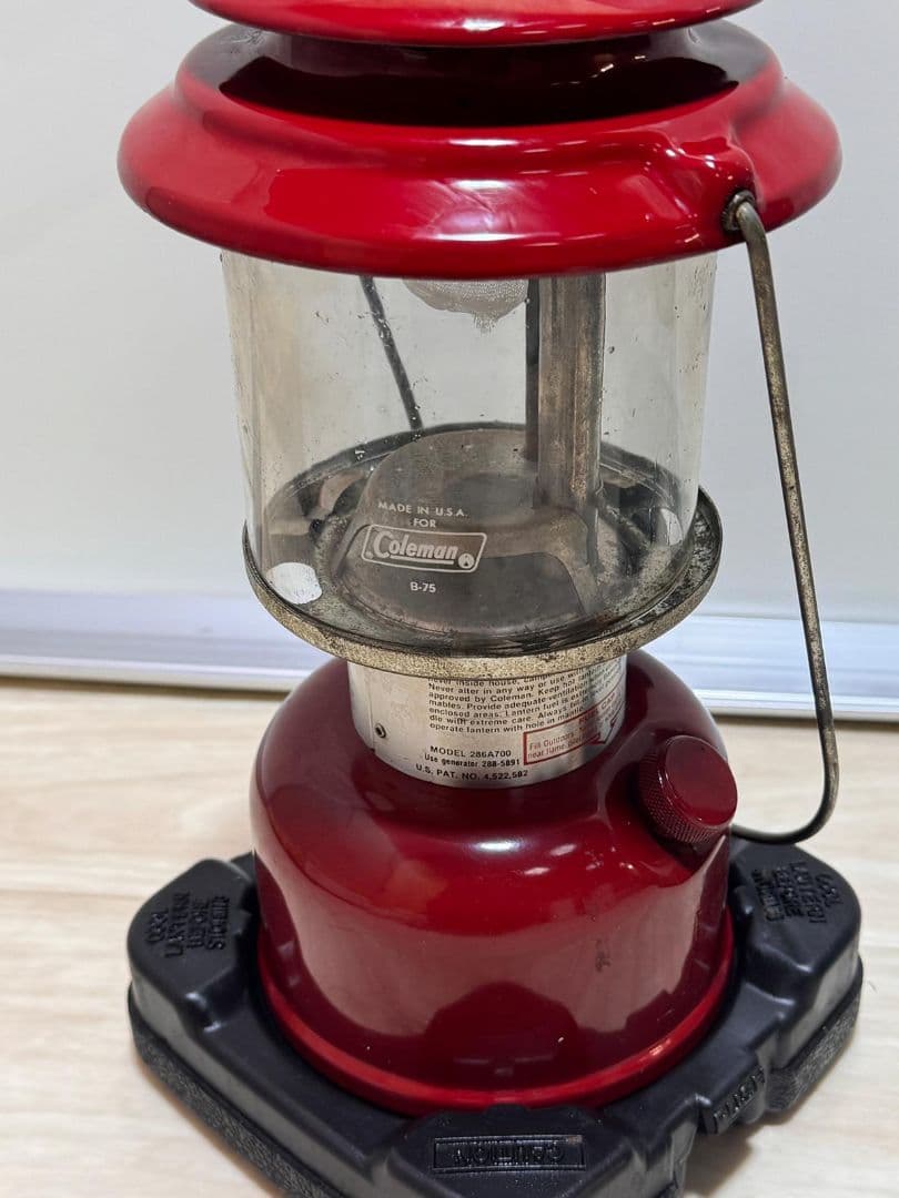 Coleman ランタン 赤 キャリーケース付き
