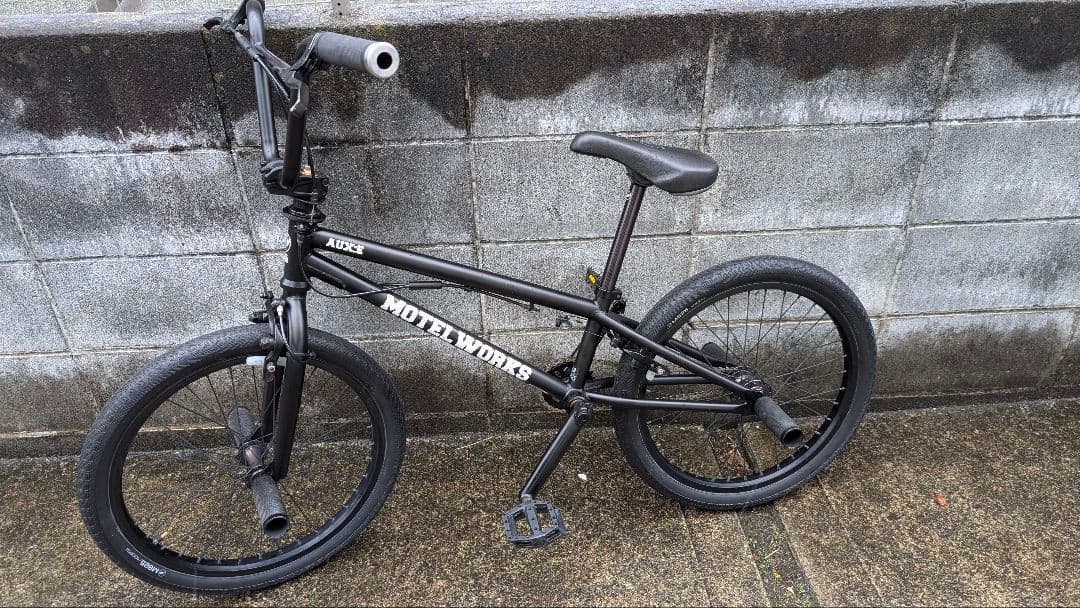 【★くまさん★　】MOTEL WORKS AUX E BMX 20インチ