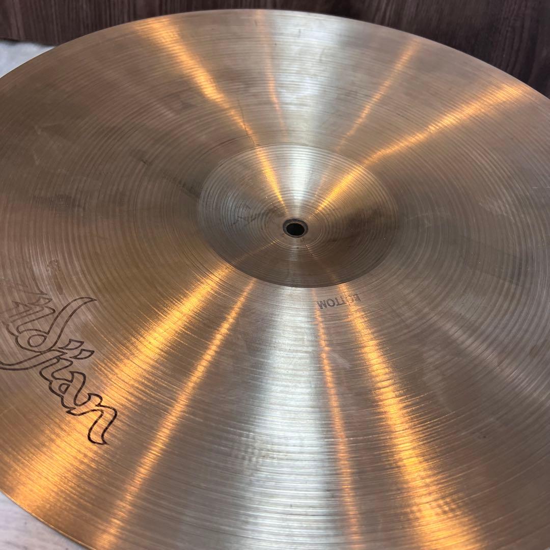 ビンテージ　白抜きZildjian CONCERT BAND 18” /47cm