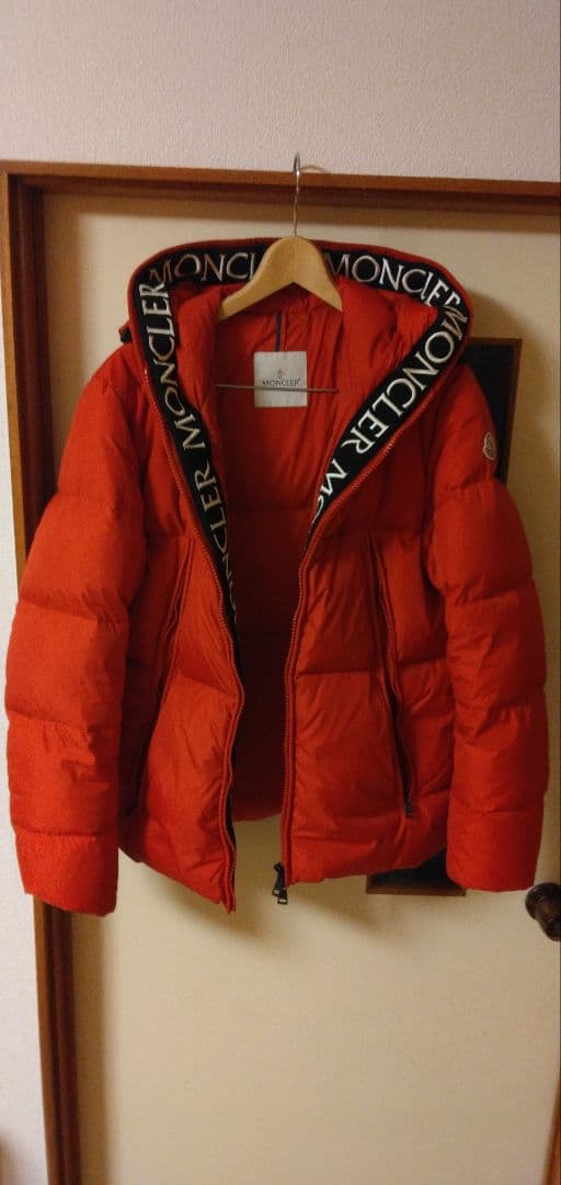 MONCLER モンクレール モンクラー ダウンジャケット 赤　3