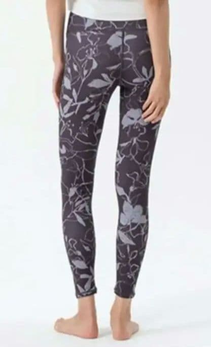 SUKALA　カップ付きTee＆レギンスセット　ヨガ　ラバ※レギンスのみ