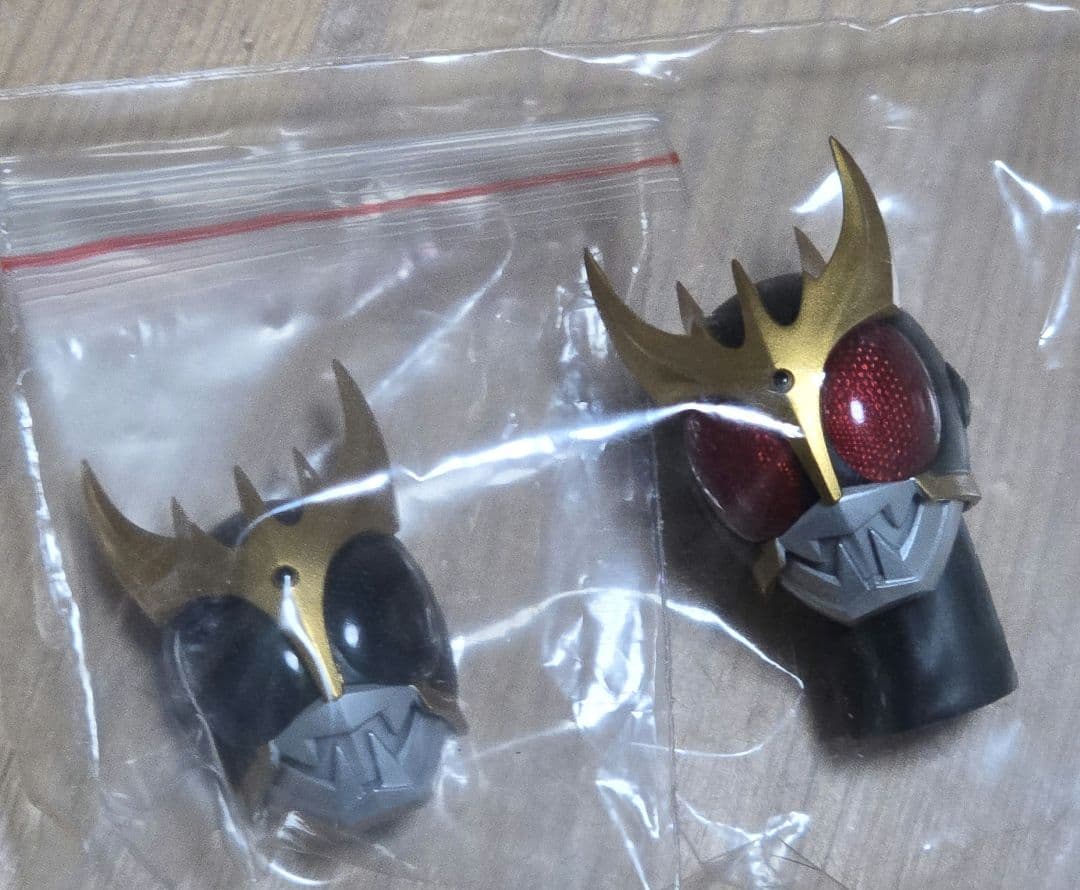 【新品】フィギュアーツ真骨彫専用　仮面ライダークウガアルティメット　発光ヘッド