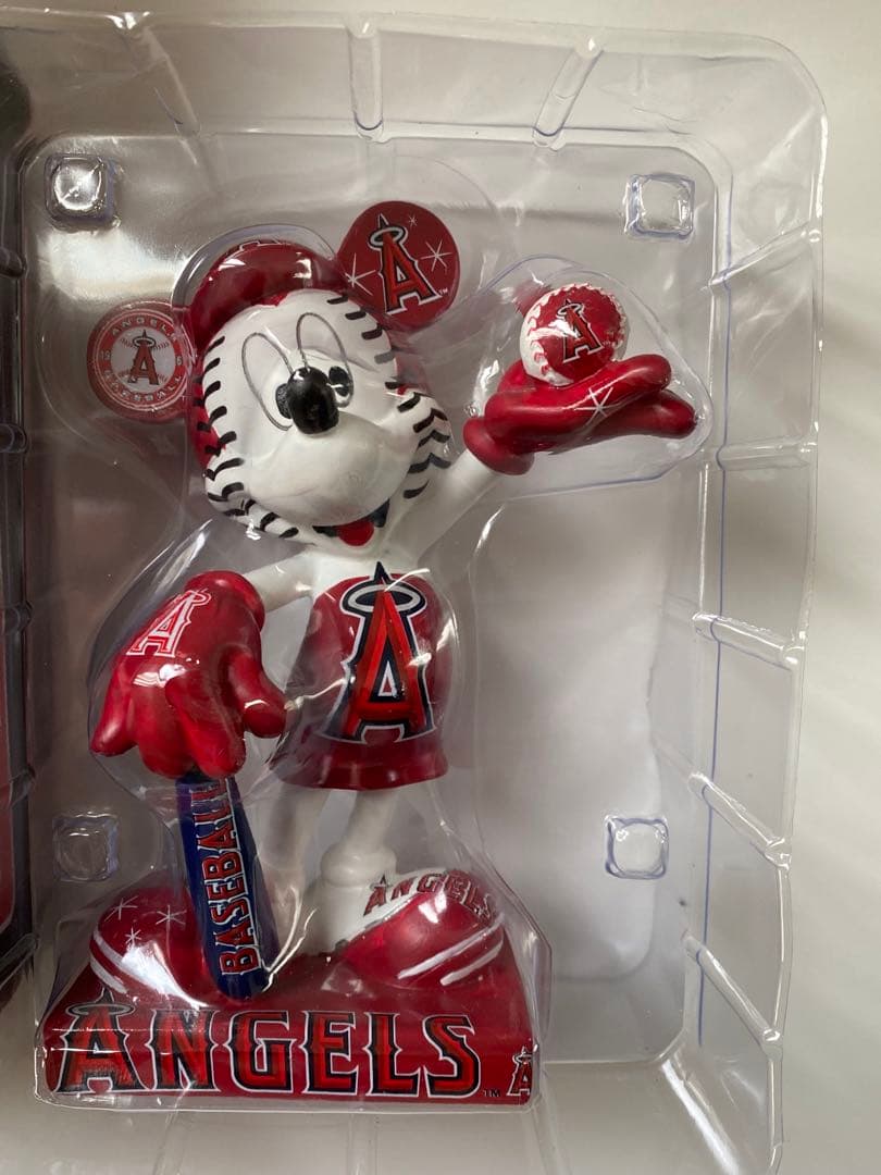 50周年メモリアル　ミッキーマウス × エンゼルス限定 コラボフィギア