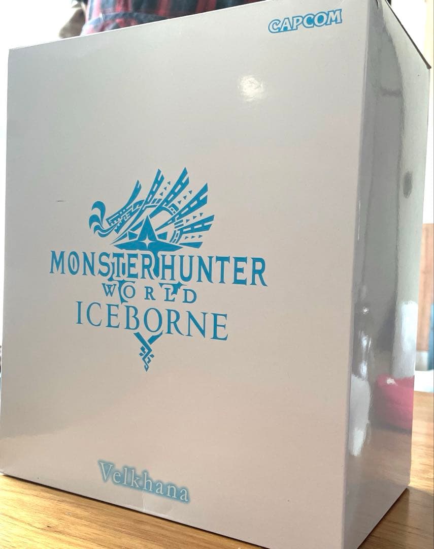 モンスターハンターワールド：アイスボーン　冰龍イヴェルカーナ　フィギュア