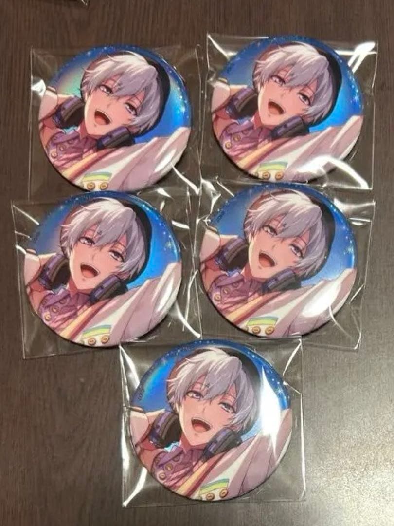 さ*様 アイドリッシュセブン 16PRODUCER逢坂壮五 缶バッジ 缶バ