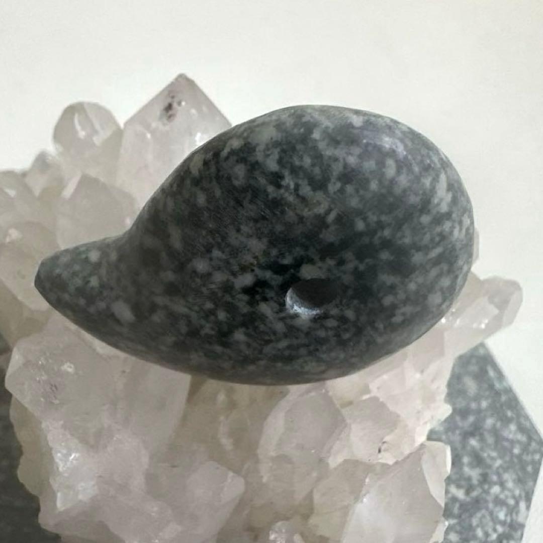 【遠野霊石】 勾玉　獣形勾玉(ニノ型) 大ぶり　高波動勾玉　感謝の石