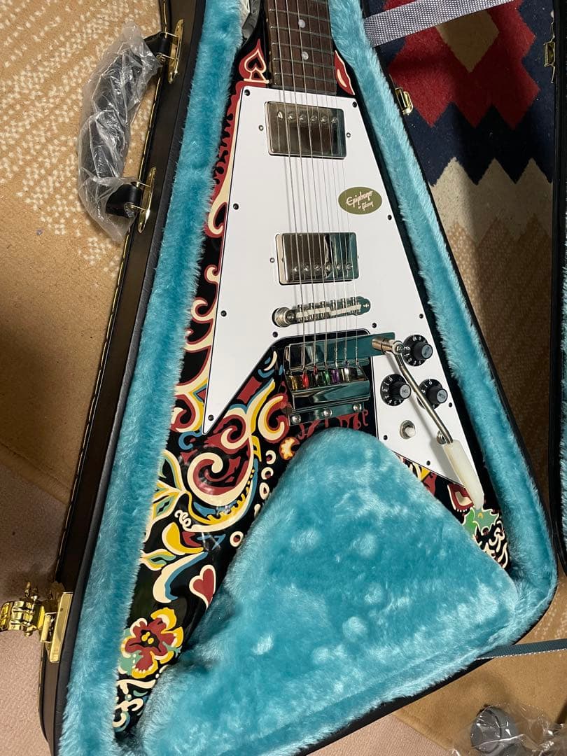 エピフォン　ジミヘンフライングVハードケース付き