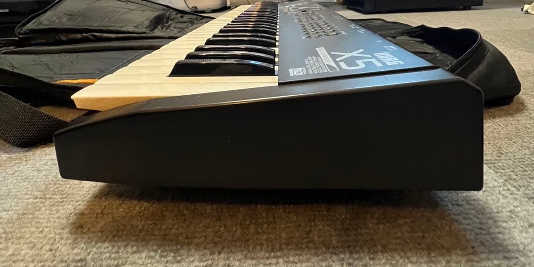 コルグ(KORG)シンセサイザー X5D 動作確認済み