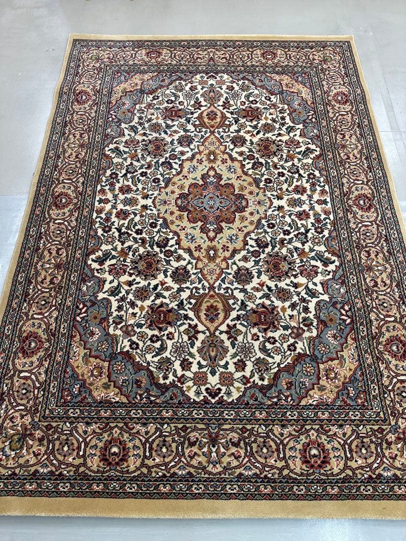 ベルギー製の機械織りカーペット