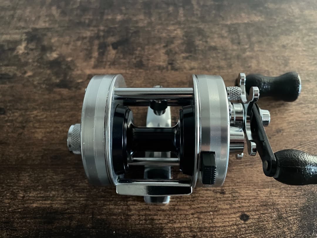 ABU Ambassadeur 2500C IAR アブ アンバサダー シルバー