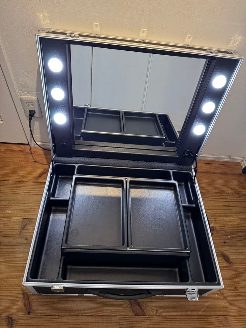 ハリウッドミラー　メイクボックス　プロ用　カントーニ