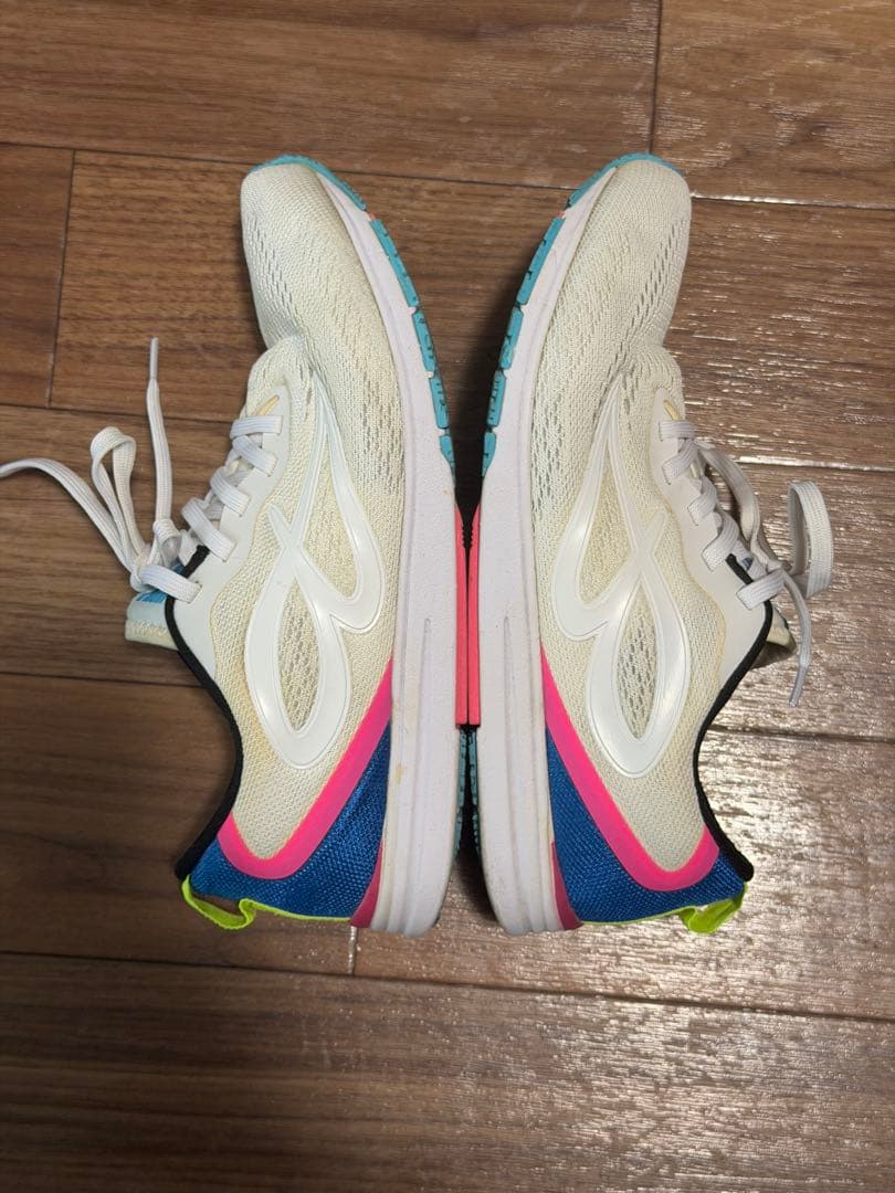 ビモロシューズ　23.5cm